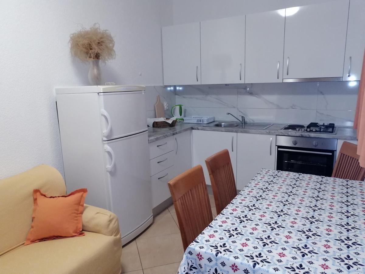Apartmani Stipan Brela Luaran gambar