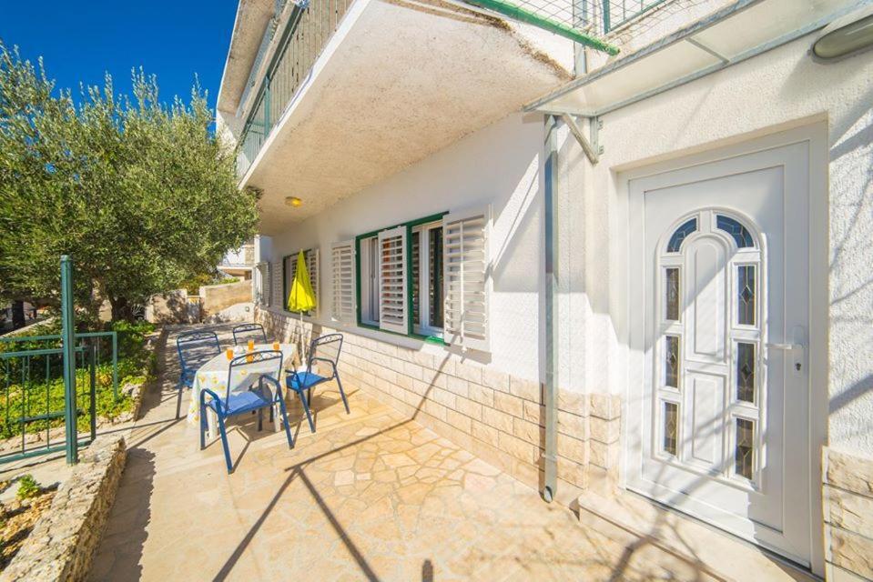 Apartmani Stipan Brela Luaran gambar