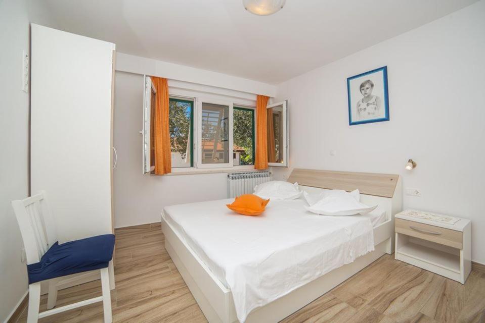 Apartmani Stipan Brela Luaran gambar
