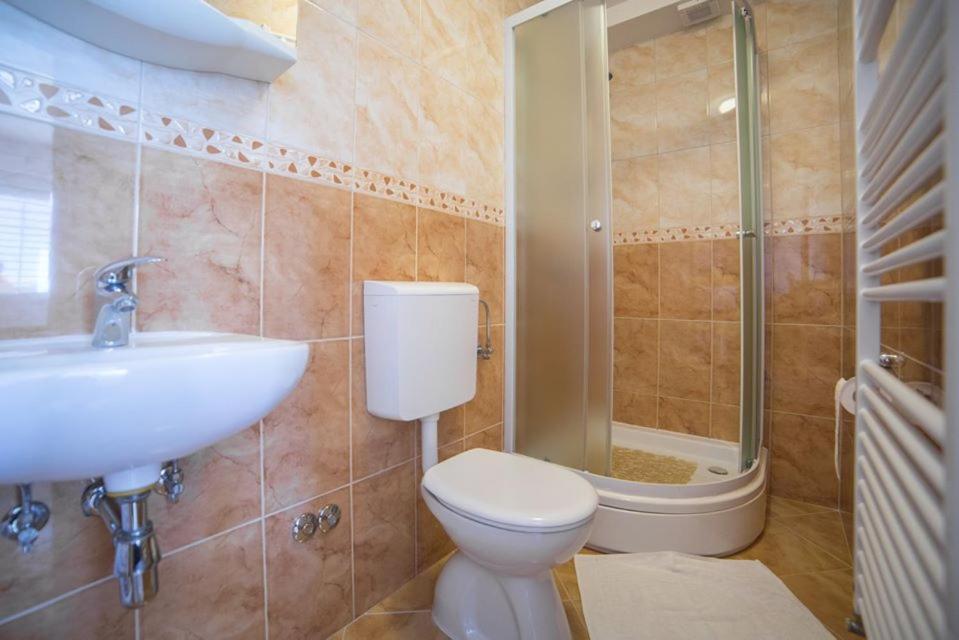 Apartmani Stipan Brela Luaran gambar