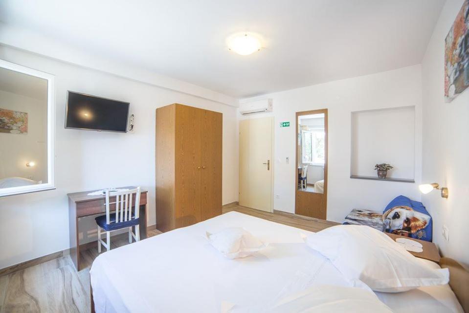 Apartmani Stipan Brela Luaran gambar